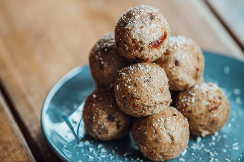 Snacks - Apricot & Coconut Energy Balls